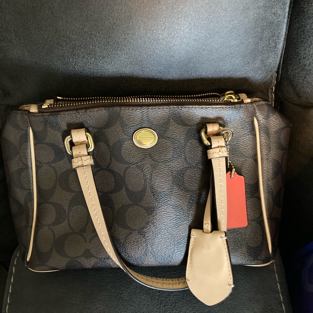 Brown coach crossbody bag